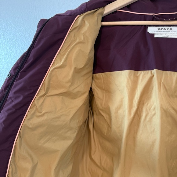 Prana Shiroma down fill bomber jacket maroon with faux fur hood like new - Picture 11 of 14
